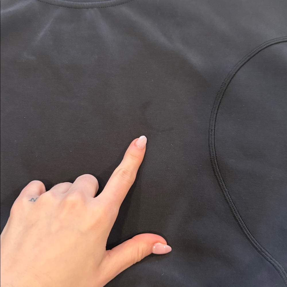 Lululemon crop shirt - Picture 2 of 3